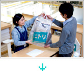 販売